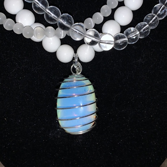 Beaded multi strand necklace with a caged genuine opalite - Picture 2 of 3